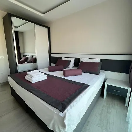 Family Suites In Apartment
